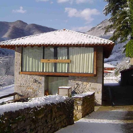 Apartamentos Rurales El Lleron Caso ภายนอก รูปภาพ