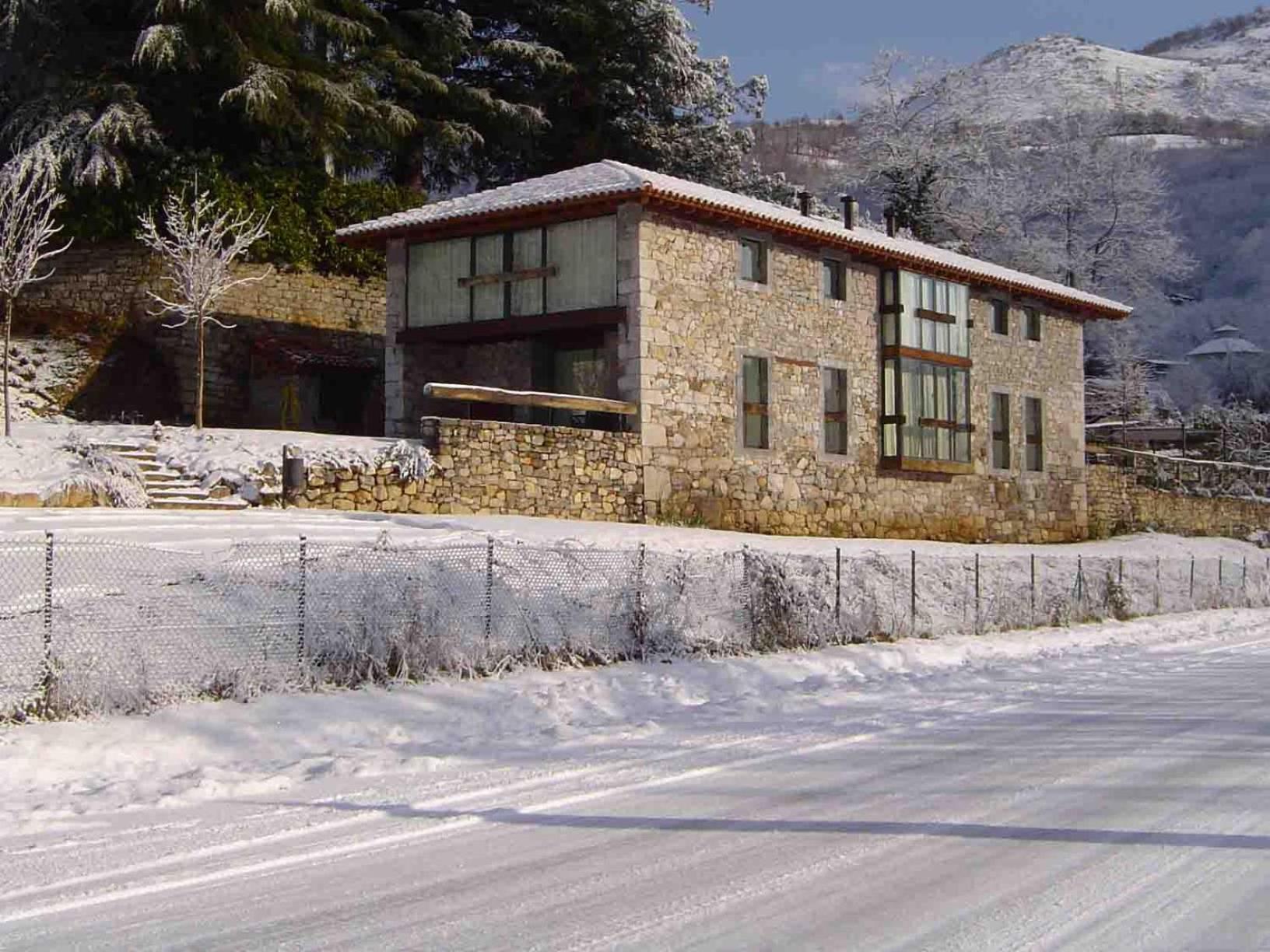 Apartamentos Rurales El Lleron Caso ภายนอก รูปภาพ