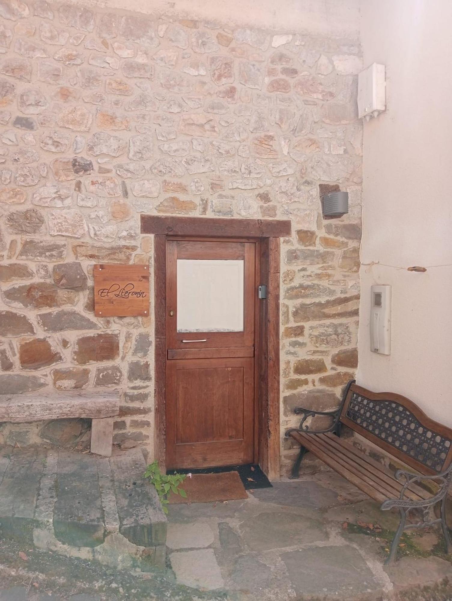 Apartamentos Rurales El Lleron Caso ภายนอก รูปภาพ