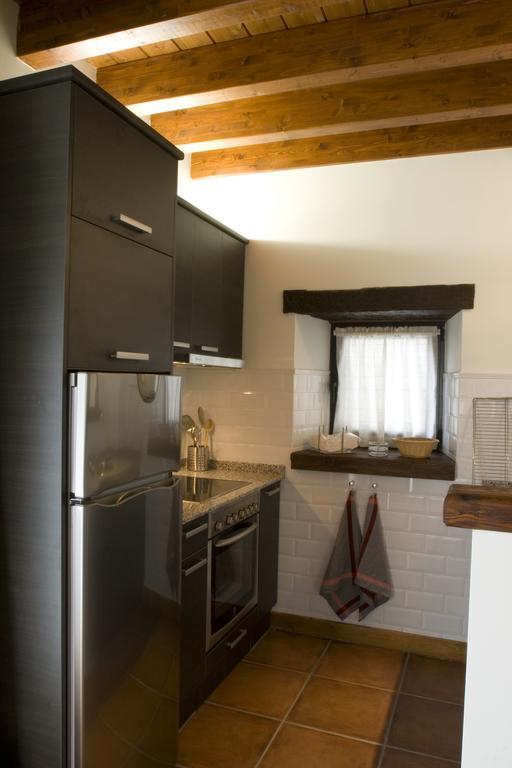 Apartamentos Rurales El Lleron Caso ภายนอก รูปภาพ