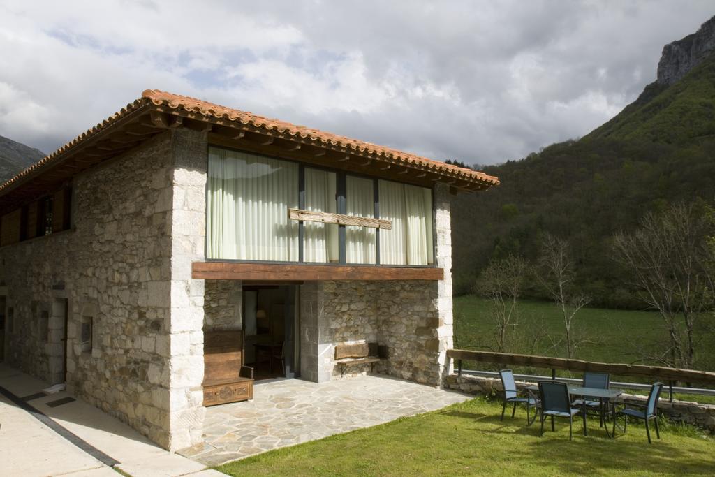 Apartamentos Rurales El Lleron Caso ภายนอก รูปภาพ