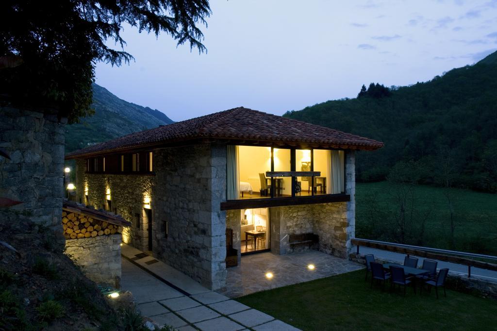 Apartamentos Rurales El Lleron Caso ภายนอก รูปภาพ